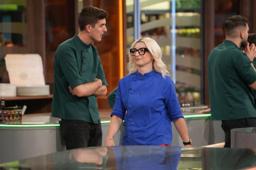 Echipa lui Chef Ștefan, victorioasă, aseară la Chefi la cuțite. Diseară, provocare triplă în arena culinară: roata nebună a ingredientelor, plus două amulete 18986079