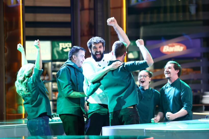 Chefi la cuțite, lider de audiență. Victorie detașată pentru echipa lui Chef Richard la battle-ul de ieri și record de punctaje maxime la proba individuală 18986301