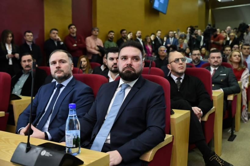 Ciprian Ciucu a depus jurământul ca primar general al Capitalei: Vom avea foarte mult de lucru 18986529