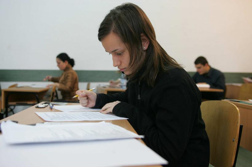 Limba română: Ce înseamnă cuvântul „GOGOMAN”? 