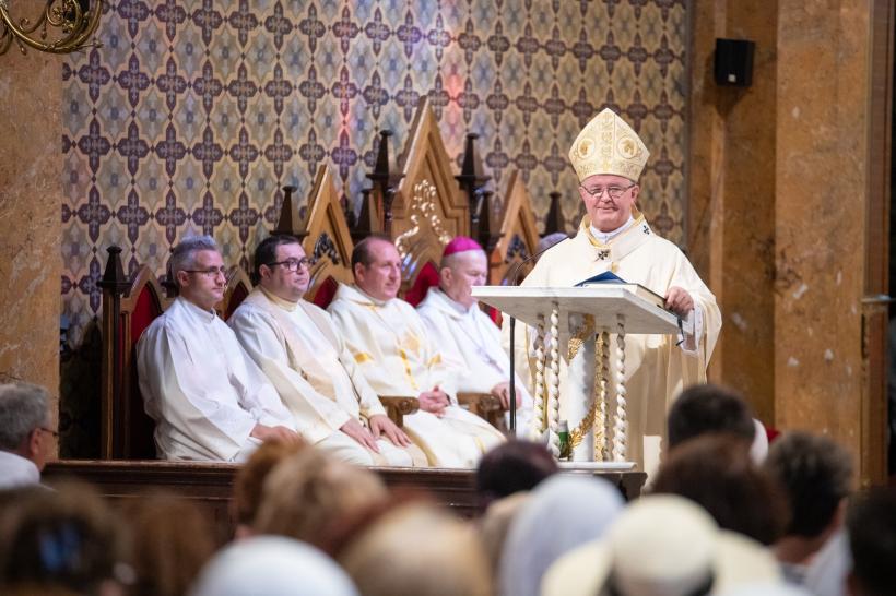 Mesajul public de Crăciun al ÎPS Aurel Percă, Arhiepiscop Mitropolit romano-catolic de București