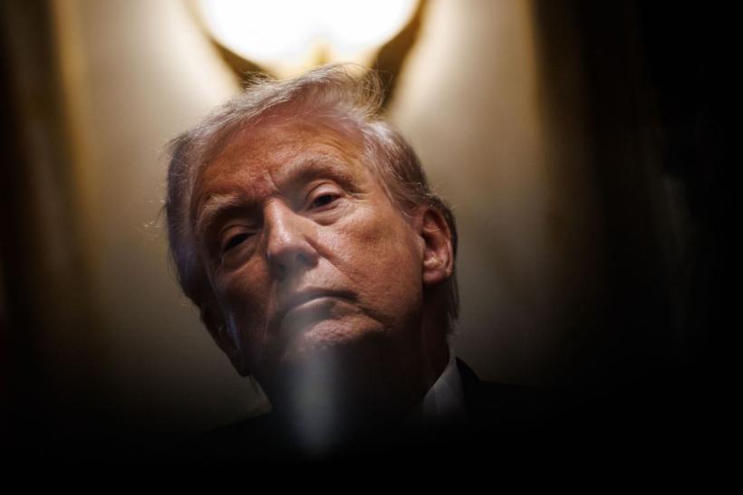 Imaginea lui Trump, printre documentele republicate în dosarele Epstein, după ce a fost eliminată 18986760