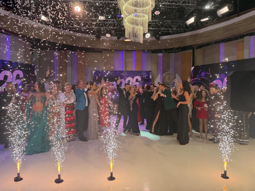 Pe 31 decembrie, de la 16:00, Mirela Vaida şi Valentin Sanfira dau startul distracţiei de Revelion la Antena Stars 18986837