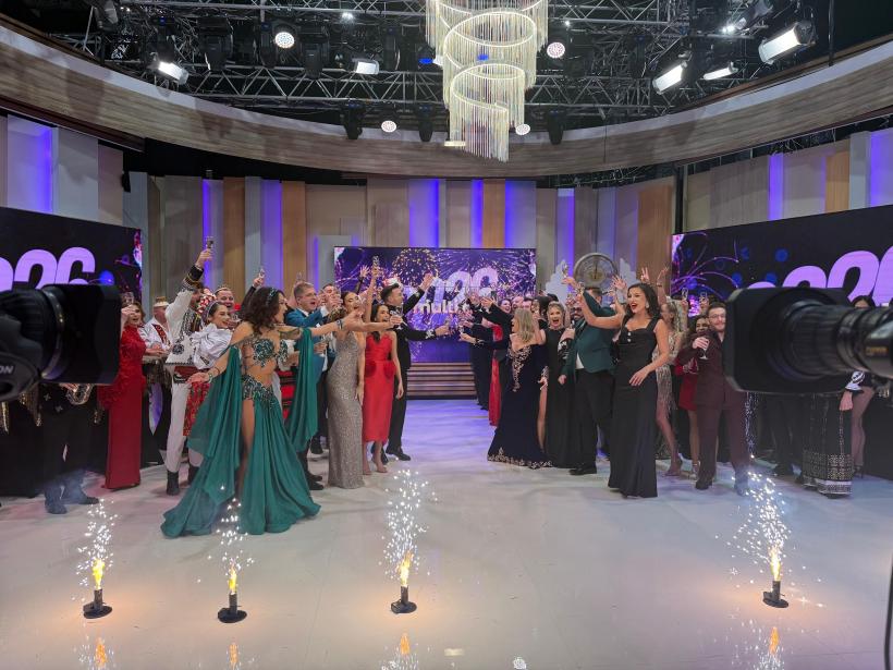 Pe 31 decembrie, de la 16:00, Mirela Vaida şi Valentin Sanfira dau startul distracţiei de Revelion la Antena Stars 18986842
