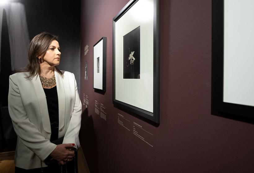 Publicul polonez, fascinat de fotografiile realizate de Brâncuși. Secvențe filmate de Brâncuși și muzică live de Wojtek Kiwer, la finisajul expoziției „Brâncuși. Sculptând cu lumina”