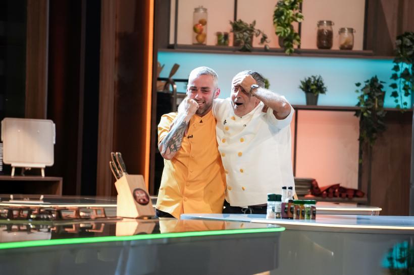 Victorie istorică a lui Chef Sautner, cu un singur concurent, ieri, la Chefi la cuțite, într-o ediție lider de audiență. Semifinala sezonului 16 aduce provocări în premieră 18987034