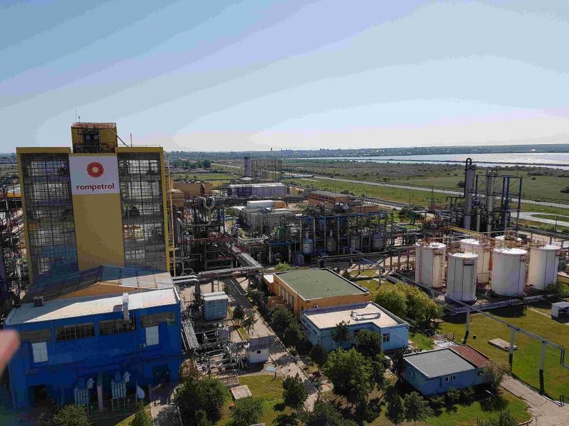Rompetrol ar urma să închidă temporar cele două rafinării ale sale, Petromidia și Vega