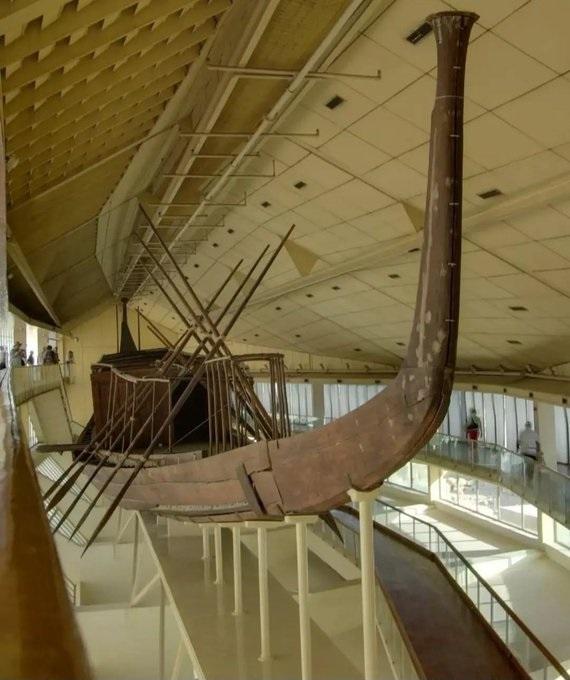 Cea mai veche navă din lume va fi restaurată în public la Marele Muzeu Egiptean