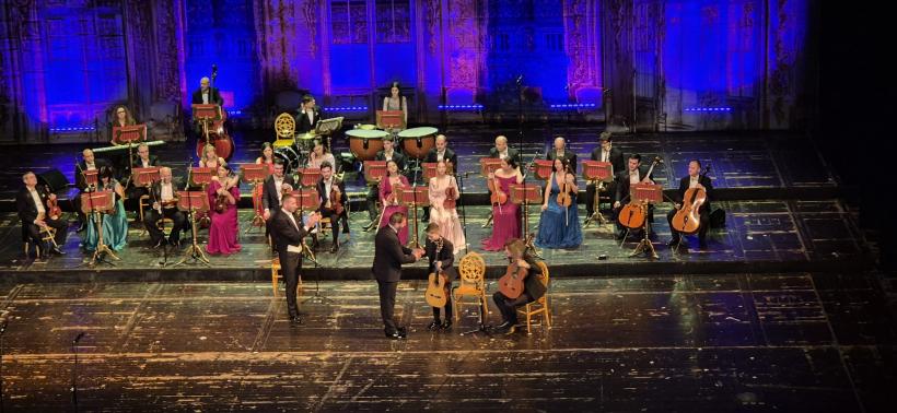 Talent, educație și performanță, Gabriel Popescu, un tânăr de 12 ani, debutează pe scena TNB în cadrul Regalului Vienez 18987836