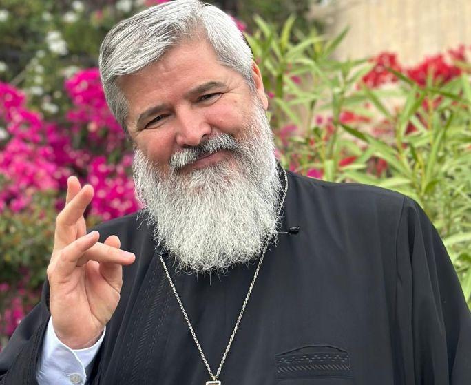 Regula celor 3 pahare, explicată de părintele Vasile Ioana: „Ești întâi maimuță, apoi leu, apoi porc”