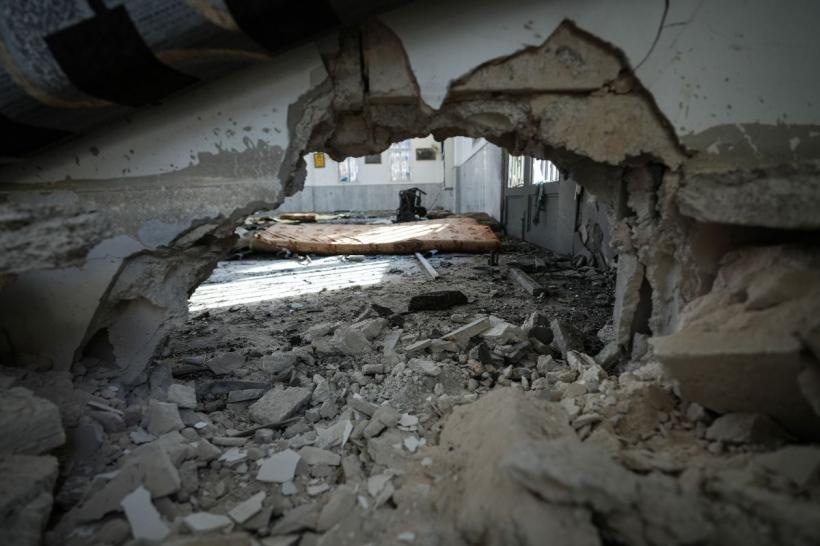 Marea Britanie și Franța atacă ISIS în Siria