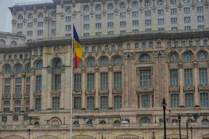 Palatul Parlamentului și-a asigurat curentul electric în 2026: 300.000 de euro pe lună, cel mai ieftin preț
