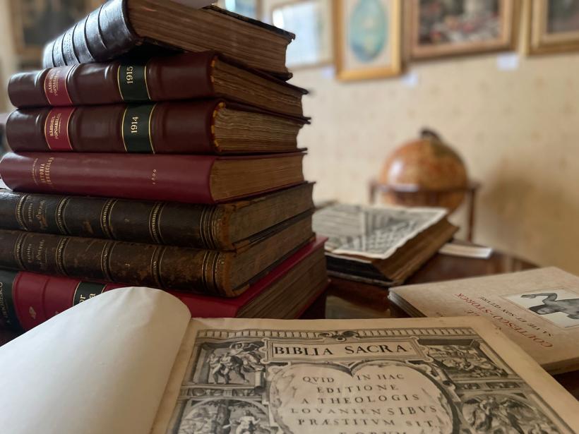 Manuscrisele de la Marea Moartă au fost descifrate: Ce ascund scrierile vechi de două milenii?