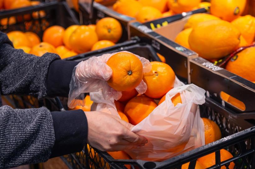 Reguli mai dure și amenzi usturătoare pentru vânzarea portocalelor de proastă calitate 