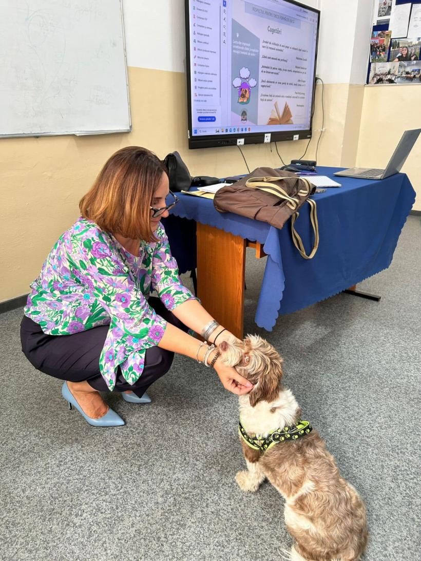 O nouă materie opțională, iubită de copii: Ora cu și pentru animale 18988766