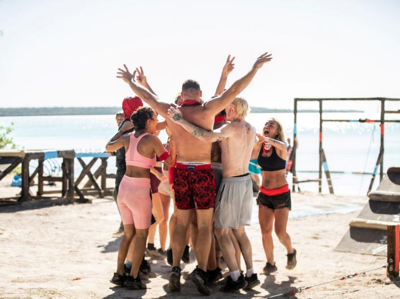 Marea premieră Survivor, lider de audiență! Show-ul continuă diseară, iar miza este vitală în proba pentru imunitate, la Antena 1! 18989214