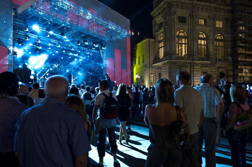 Investiție pe timp de criză financiară: Primăria Sectorului 6 vrea scenă nouă de 7,4 milioane de lei  în parcul Crângași