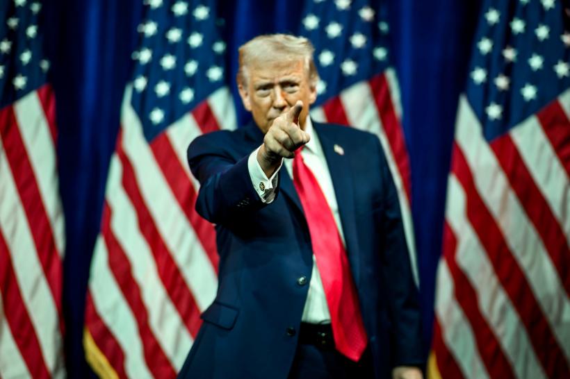 Președintele Trump îndeamnă la continuarea protestelor din Iran