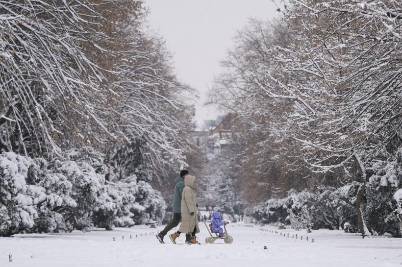 Vești proaste. Meteorologii anunță că perioada cu vreme foarte rece se prelungește