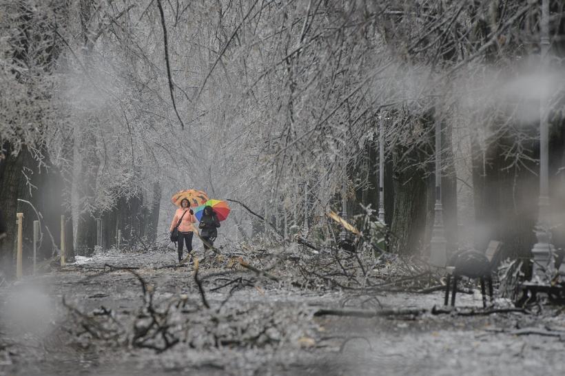 Încălzire temporară, urmată de o nouă perioadă de ger. Avertisment de polei în următoarele zile