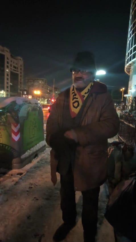 REPORTAJ. Poveste din lumea celor care îngheață: Gândul lui Fane Nebunu’, om al străzii, la minus 12 grade: bugetarii or să ajungă ca mine 18989657
