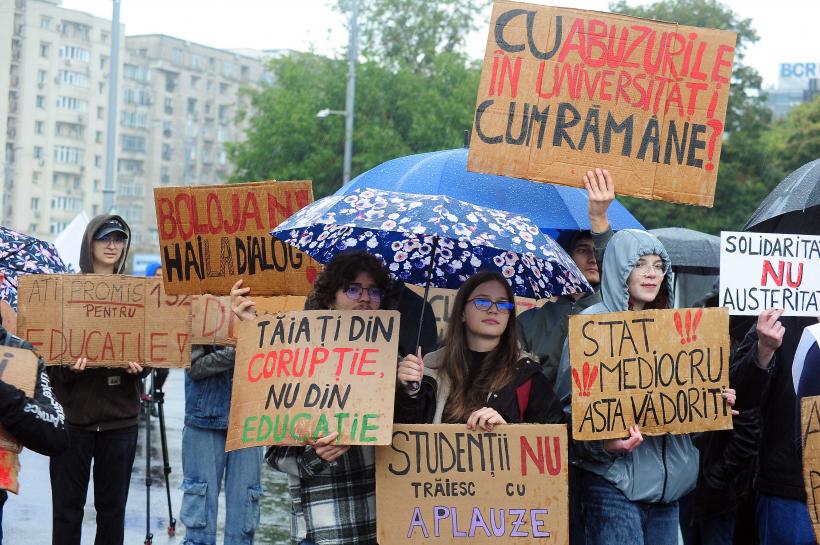 Studenții vor să discute cu Bolojan, după numirea acestuia ca interimar la Ministerul Educației