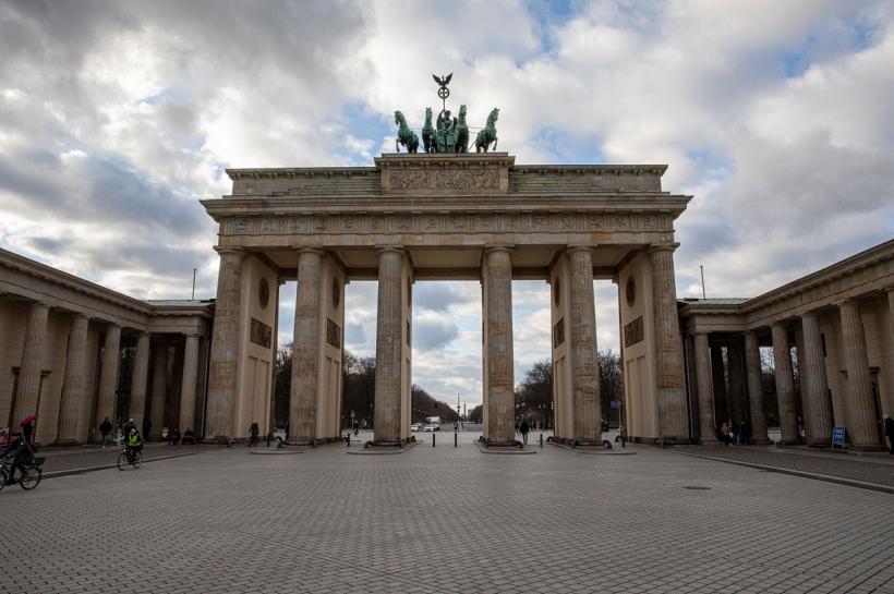 Germania strânge cureaua: Mii de români în pericol să piardă celebrul ajutor social „Bürgergeld”