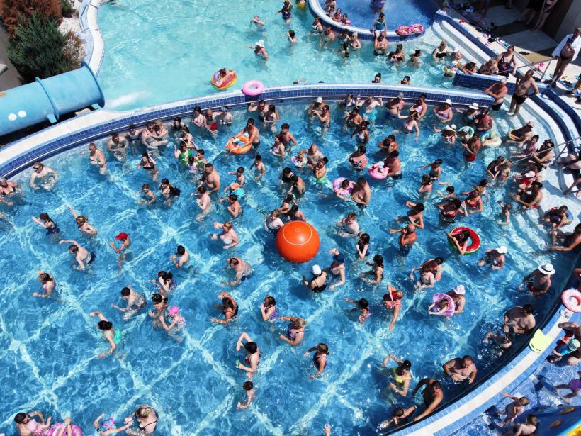 Ianuarie, luna prețurilor la jumătate în turism 18990058