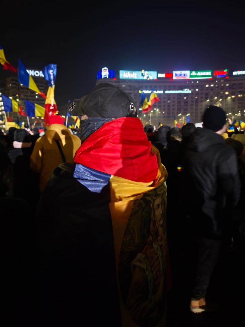 REPORTAJ: Când Eminescu nu ajunge nici la glezna lui Georgescu. “Dacă Călin era președinte s-ar fi luptat cu taxele” 18990112