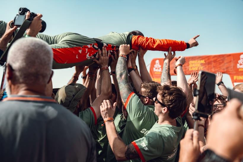 Victorie istorică pentru România: Dacia a câștigat Raliul Dakar 2026 18990362