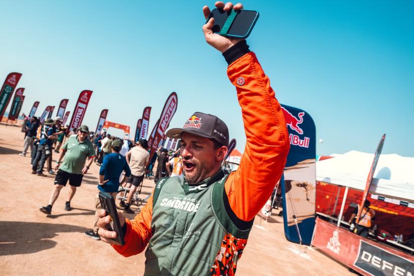 Victorie istorică pentru România: Dacia a câștigat Raliul Dakar 2026 18990363