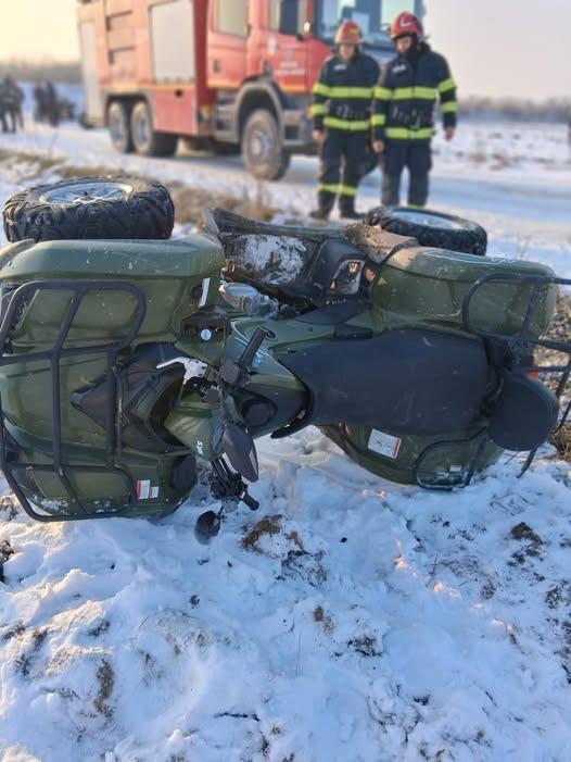 Tânăr de 28 de ani, găsit mort sub un ATV pe un drum agricol din Giurgiu