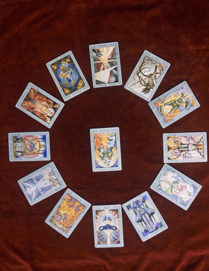 Sezonul Vărsătorului aduce idei revoluționare: mesajul tarotului pentru fiecare zodie în 2026