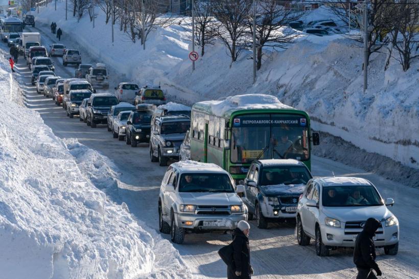 Furtună de zăpadă istorică în Kamchatka: orașe îngropate sub metri de omăt 18990698