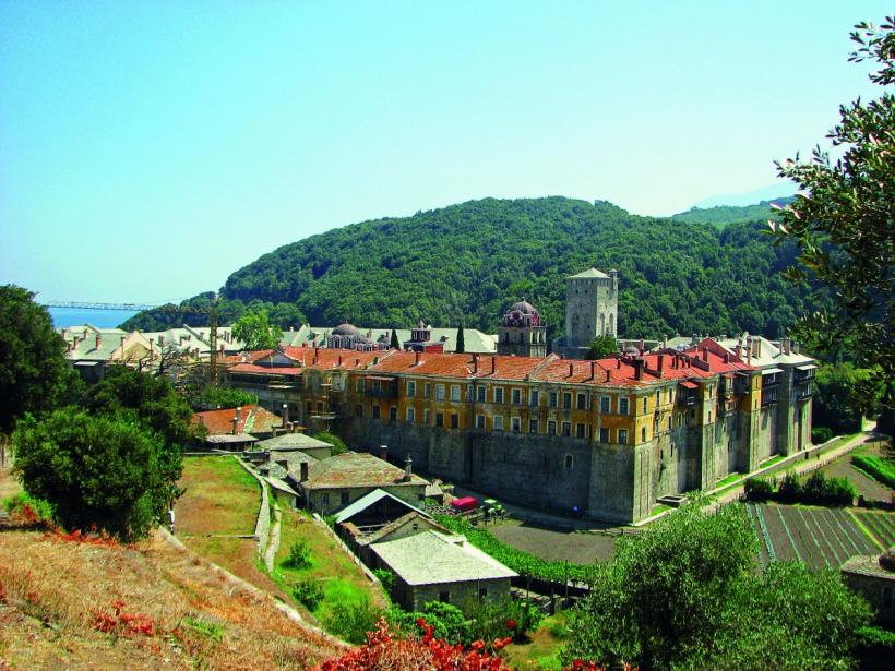 Istoria mănăstirilor dăruite de domnitorii români creștinilor căzuți sub stăpânire otomană 18990583