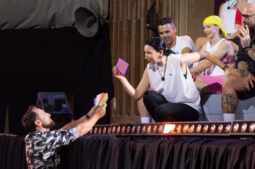 O probă de cuplu la înălțime și o eliminare surprinzătoare, în această seară, la Power Couple! Ediția de ieri a fost lider de audiență 18990880