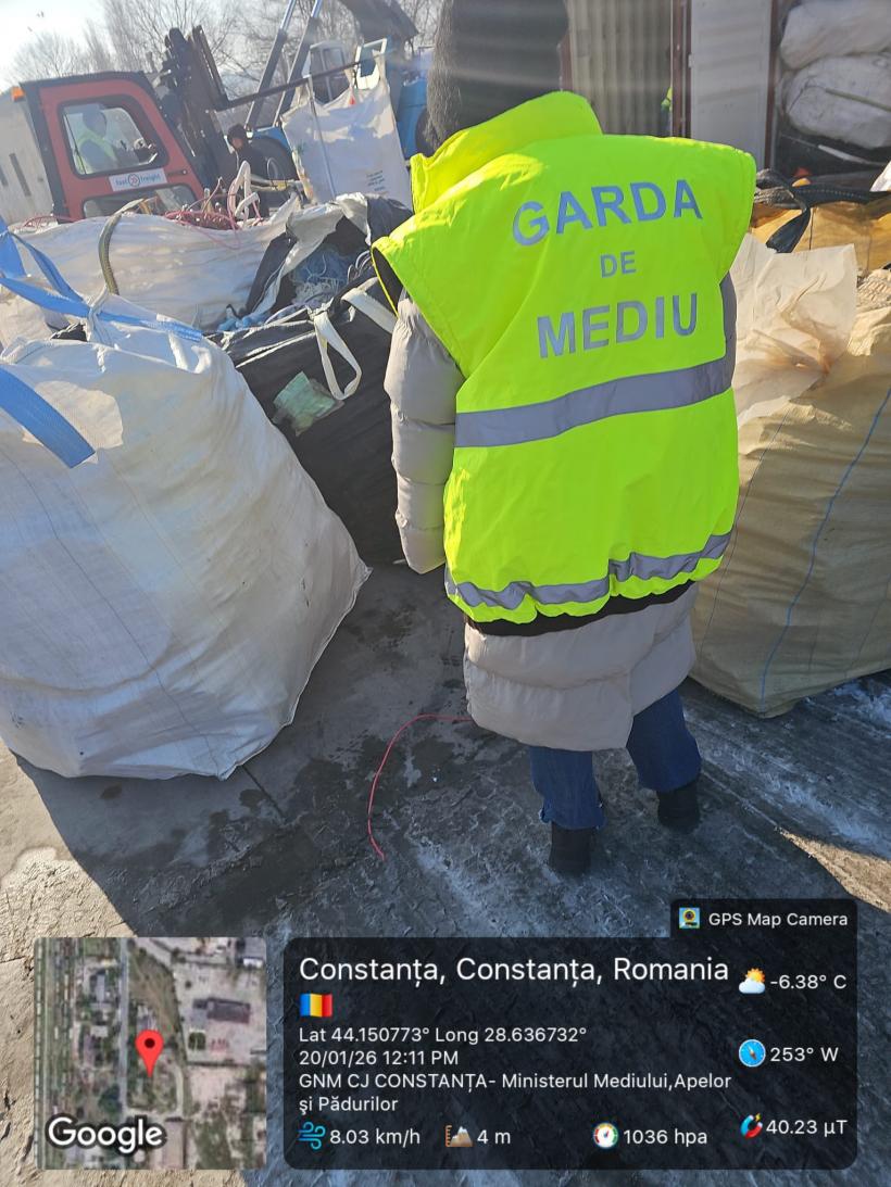 40 de tone de deșeuri descoperite în Portul Constanța 18991225