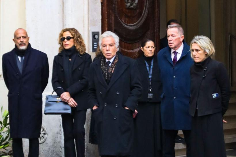 Valentino Garavani, condus pe ultimul drum la Roma. Lumea modei își ia rămas-bun de la „ultimul împărat al eleganței” 18991275