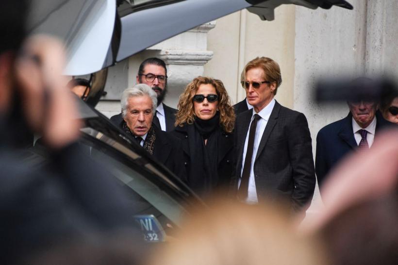 Valentino Garavani, condus pe ultimul drum la Roma. Lumea modei își ia rămas-bun de la „ultimul împărat al eleganței” 18991280