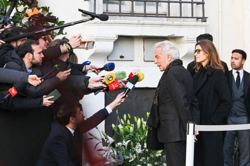 Valentino Garavani, condus pe ultimul drum la Roma. Lumea modei își ia rămas-bun de la „ultimul împărat al eleganței” 18991288