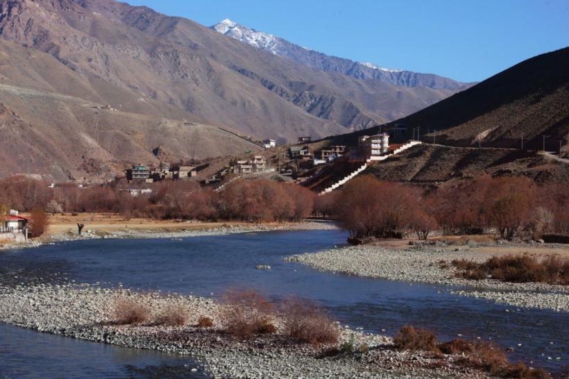 Ninsoarea și ploile abundente au ucis 61 de persoane în Afganistan