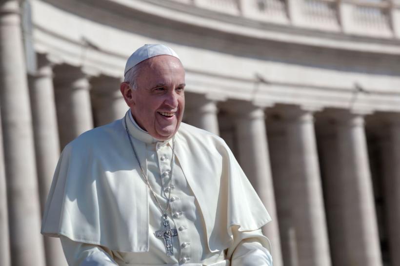 Papa Leon trage un semnal de alarmă: Cine controlează IA ne controlează viitorul