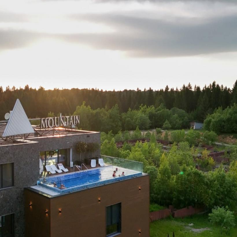 O nouă categorie de clasificare a cazărilor: Resortul turistic 18991968