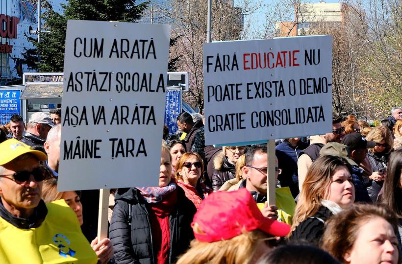 ANOSR se alătură protestului sindicatelor din Educație. Studenții cer burse mai mari