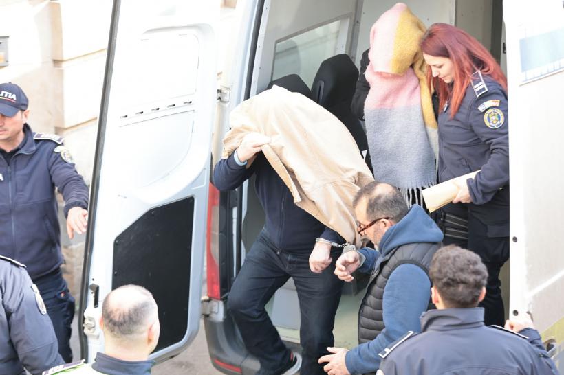 Avocata Adriana Georgescu și „generalul SIE”, arestați preventiv pentru 30 de zile