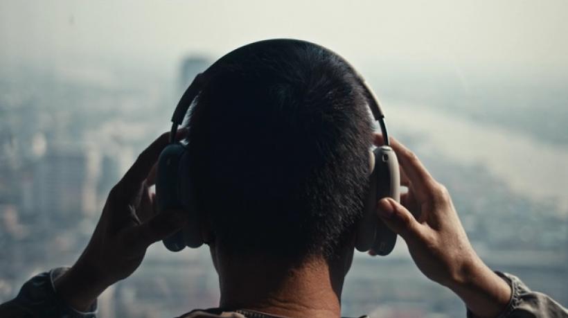 Legătura dintre personalitate și stilul muzical preferat. Ce îi deosebește pe fanii muzicii EDM de cei care ascultă rock, jazz sau R&amp;B