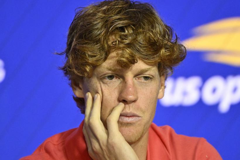 Sinner, eliminat în semifinala Australian Open de Djokovic