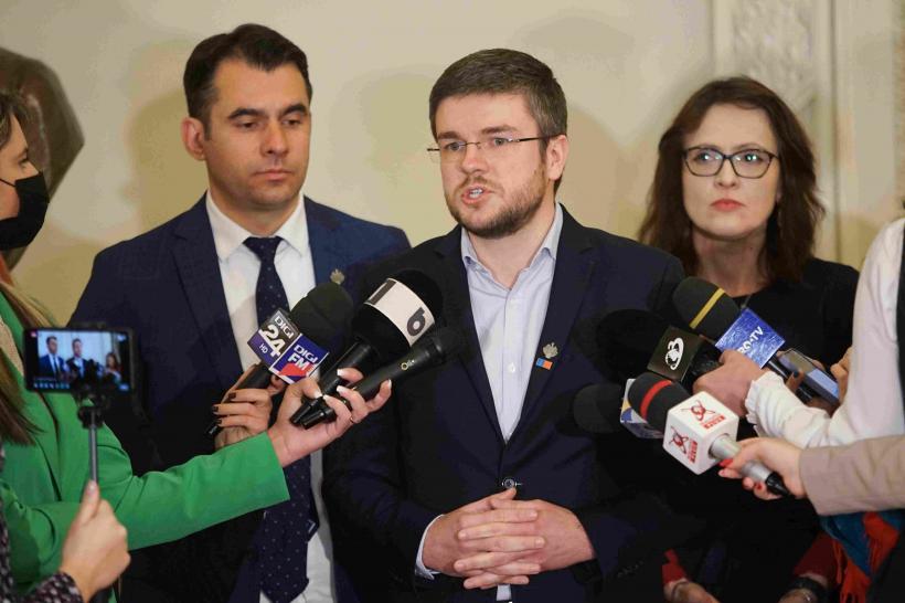 ANAT îl acuză pe Irineu Darău de continuarea politicii anti-turism