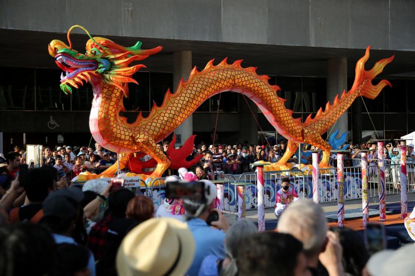 Valul de călătorii prilejuit de Anul Nou Chinezesc demarează înaintea unei vacanţe prelungite