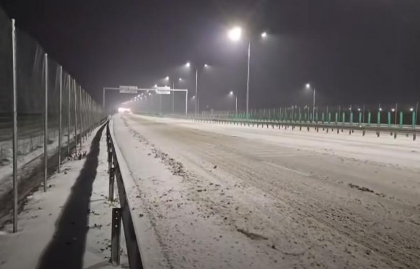 Se circulă în condiții de iarnă pe autostrăzile din România